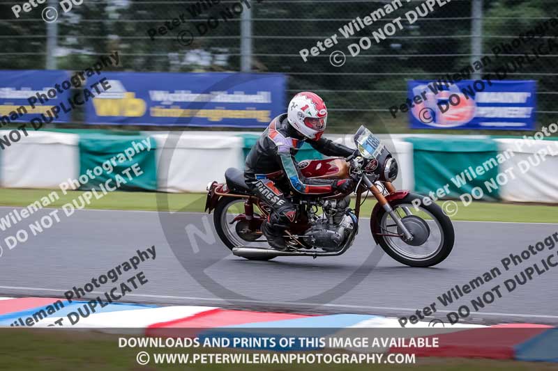 Vintage motorcycle club;eventdigitalimages;mallory park;mallory park trackday photographs;no limits trackdays;peter wileman photography;trackday digital images;trackday photos;vmcc festival 1000 bikes photographs